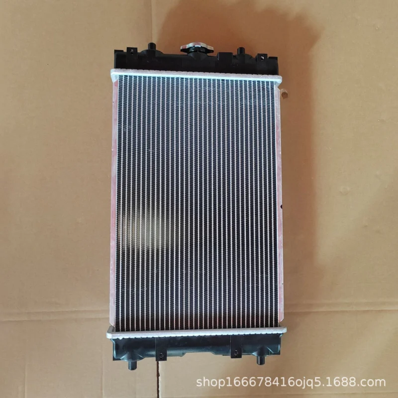 

Suitable for Yanmar 30 Engine Parts Excavator Radiator Water Tank