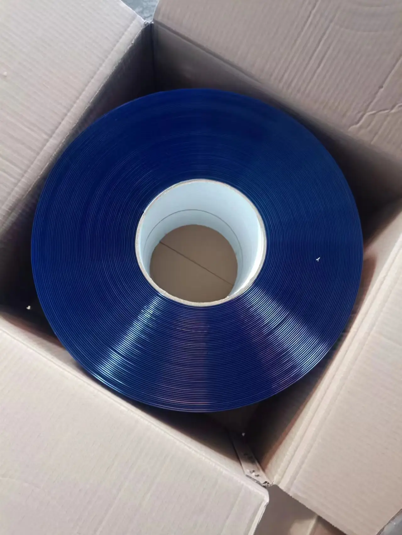 2025PVC لينة الباب شريط بلاستيكي الستار شنقا ورقة لفة شفافة الأسطوانة الهواء الستار