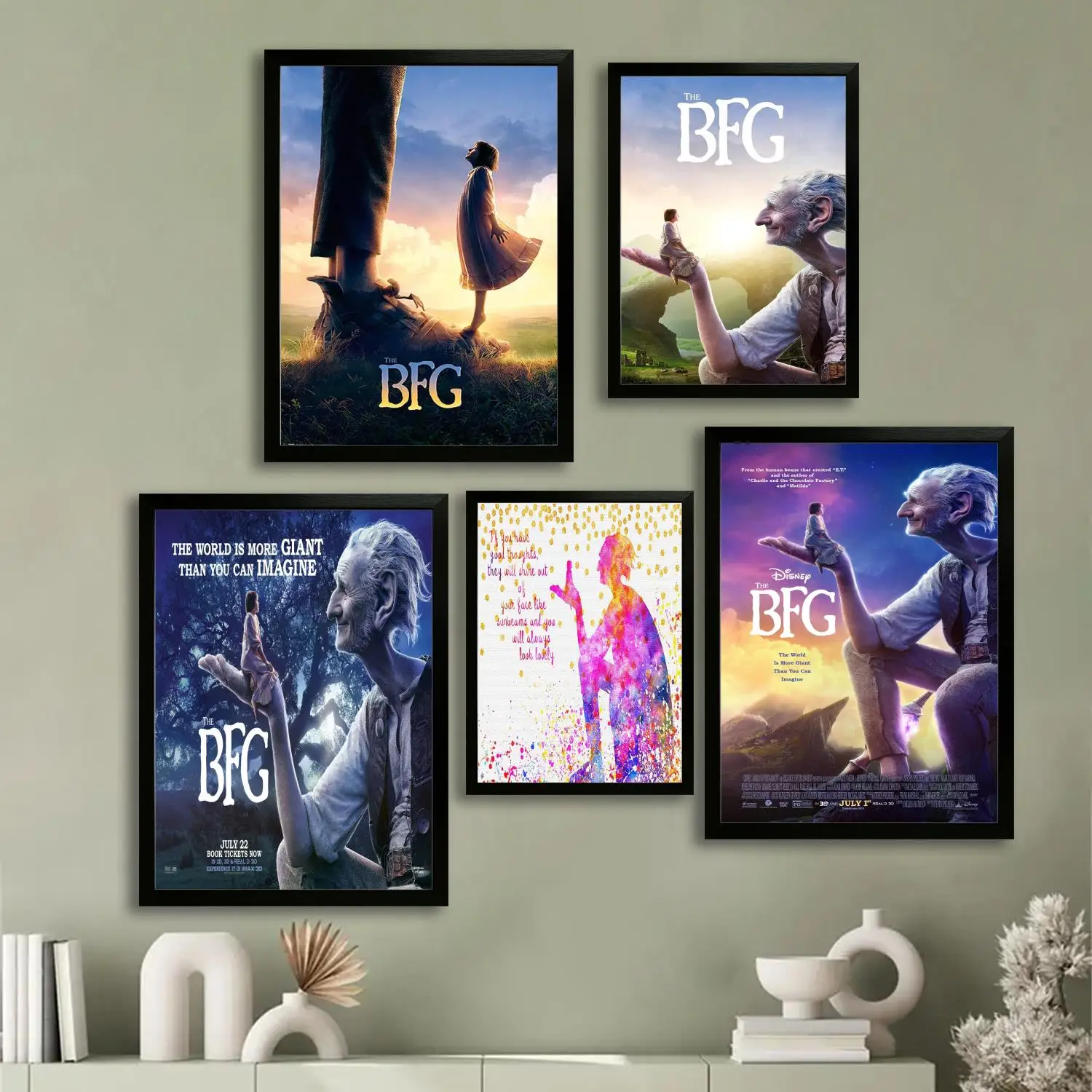 

The BFG Canvas Art Poster and Wall Art Picture Print, Modern Family Bedroom Decor Posters,Decorative painting