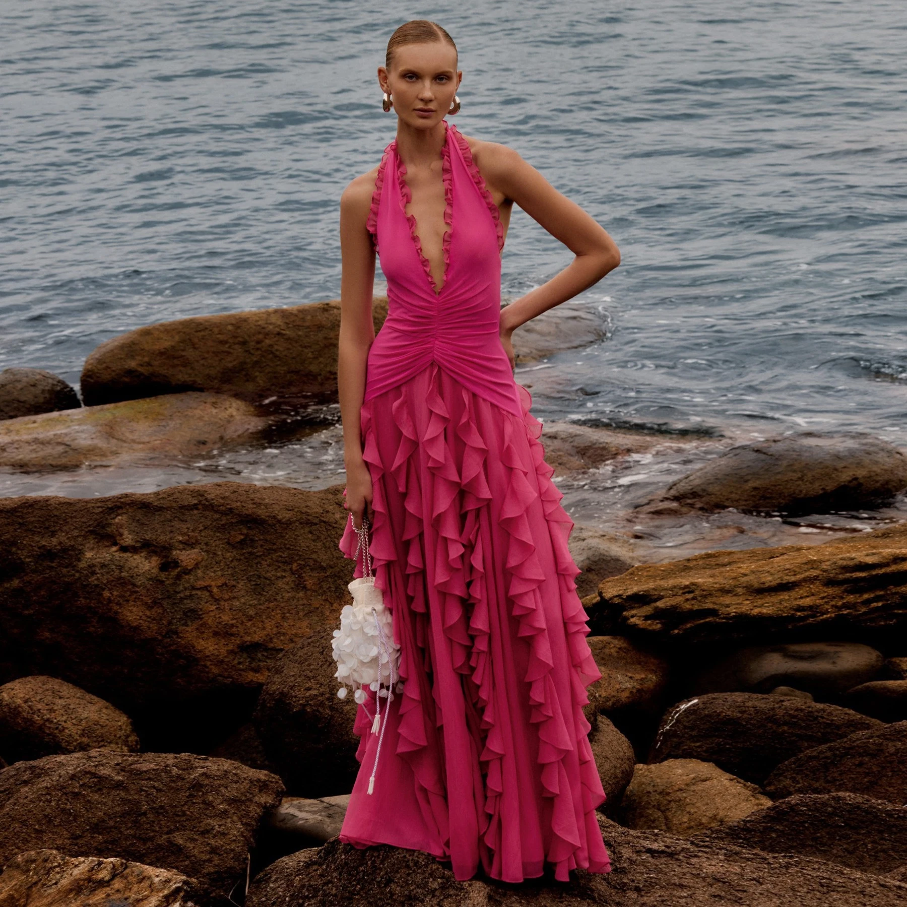 

2025 Couture Fuchsia Maxi Evening Party Dresses Halter V Neck Ruffled Chiffon Beach Holiday Dress Women Birthday Dress Custom