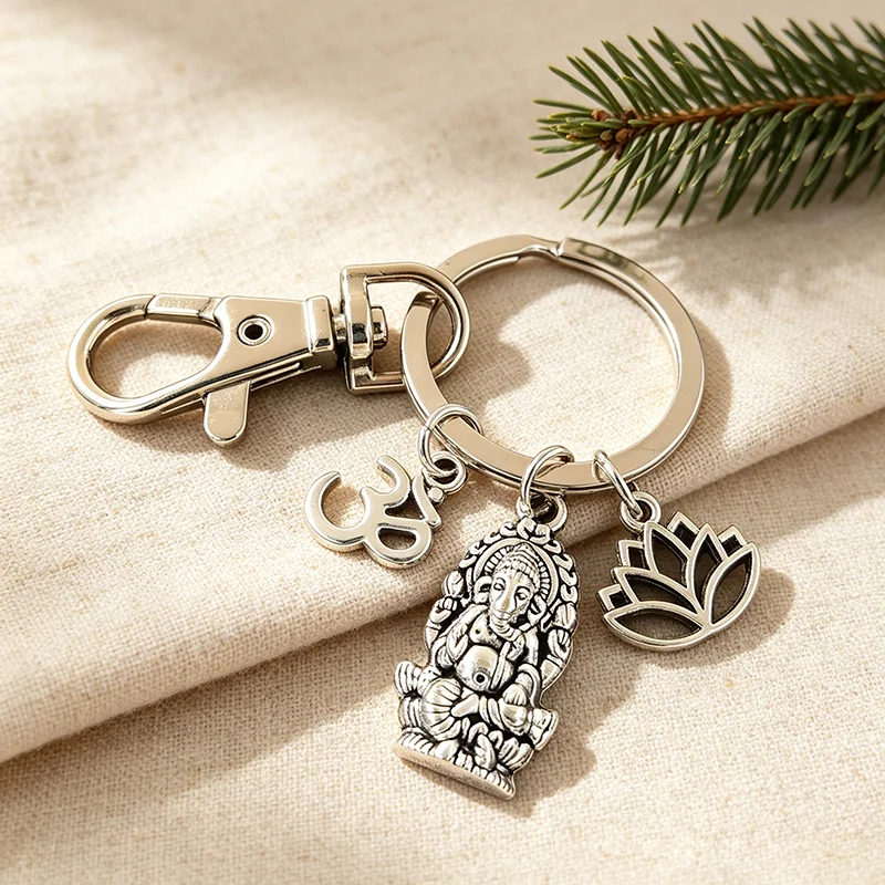 1pc Sacred Elephant Ganesha Keychain For Men, Buddha Keychain, God Of Wealth Elephant Keychain For Men