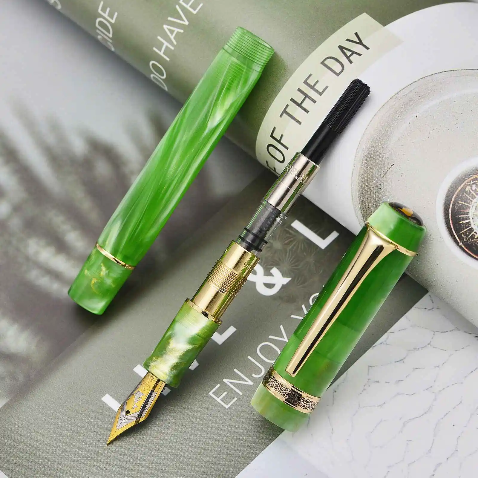 Kaigelu 316A  Acrylic Celluloid Fountain Pen Beautiful Green Colors writing ink pens with Iridium EF/F/M Nib Classic Gift pens