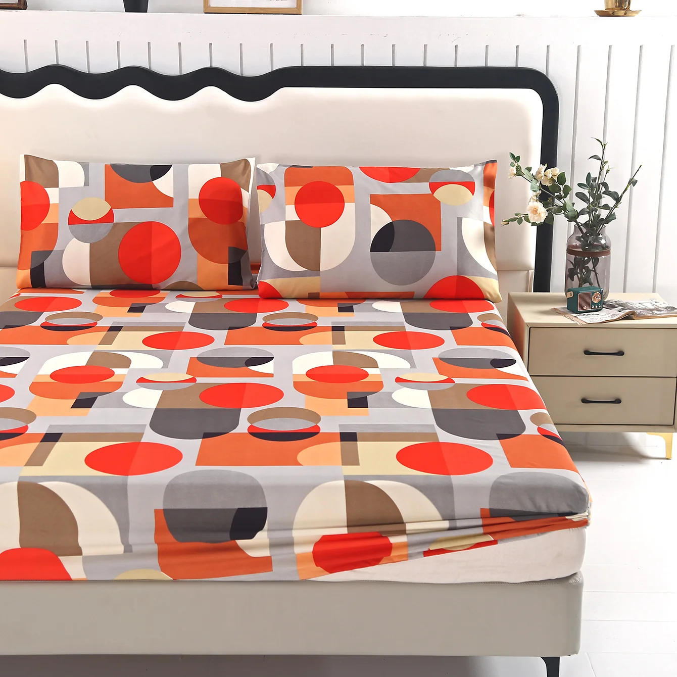 

Geometric Print Bedding Set Soft and Comfortable/Beige-Friendly and Breathable/Includes One Fitted Sheet +Two Pillowcases