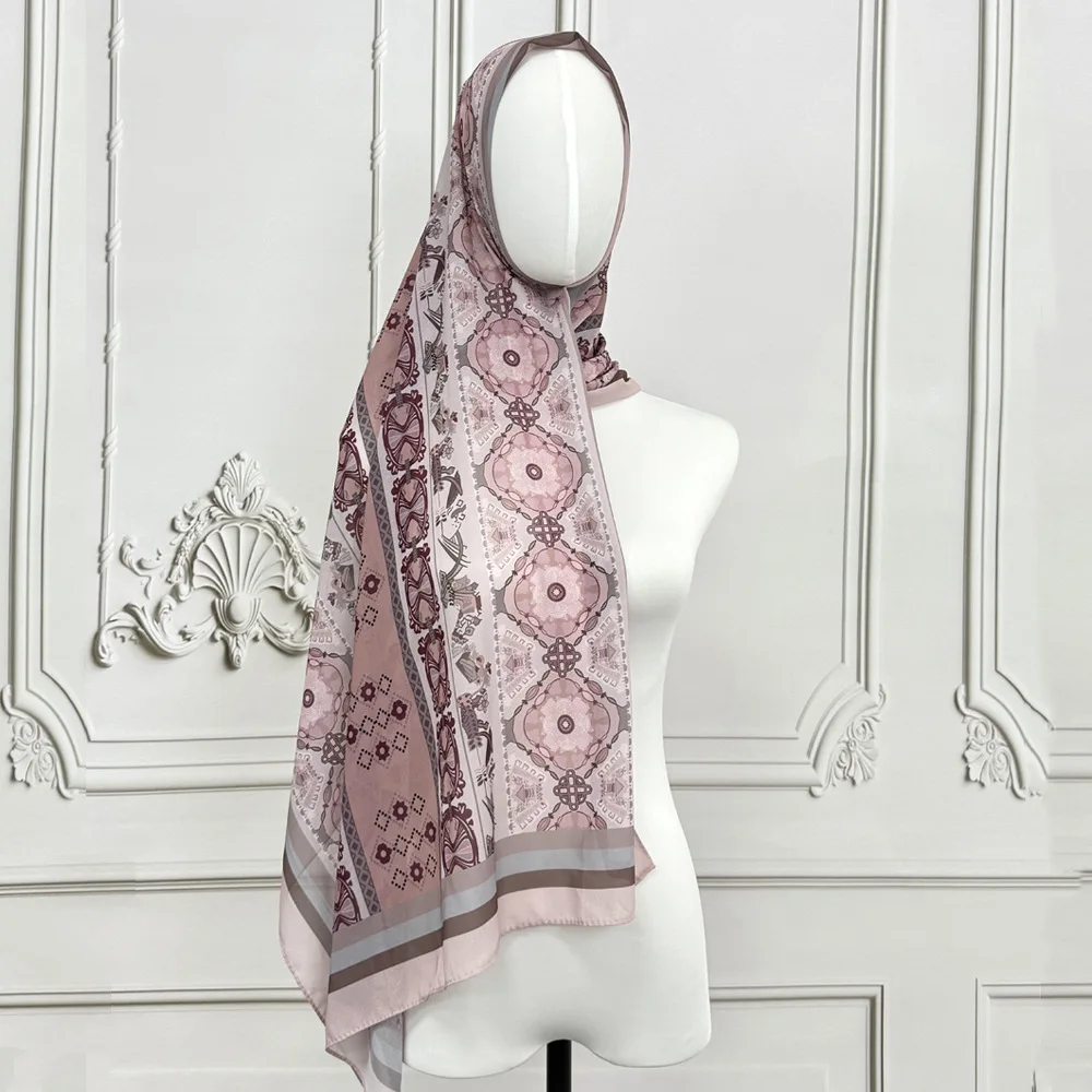 Khimar Ramadan & Alltag mit Print - usage example
