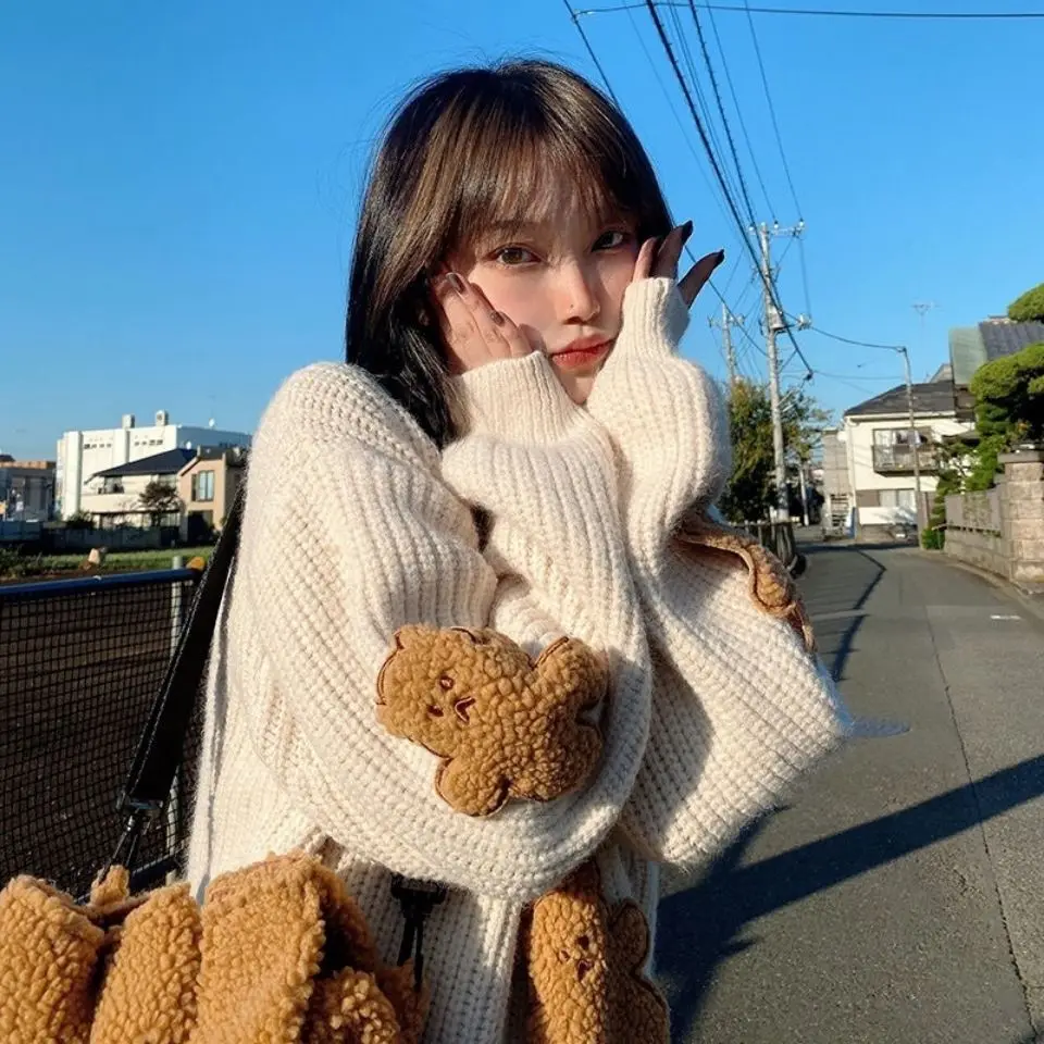 2024 new cute style loose and age-reducing slimming playful sweater for female students bear biscuit knitted sweater jacket