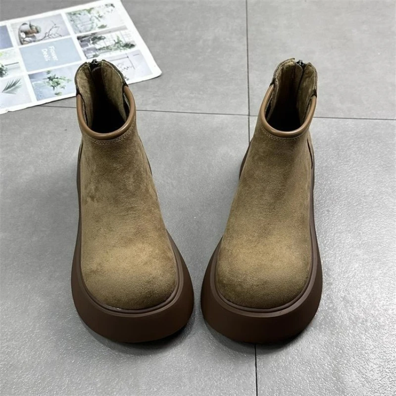 Sponge Cake Thick Bottom Suede Snow Boots for Women in Winter 2025 Retro Fashionable Chelsea Boots with Plush Cotton Short Boots