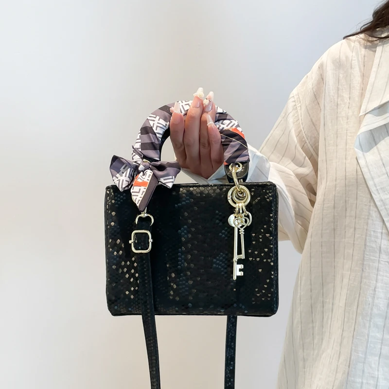 

Popular Classic Leather Messenger Bag For Women, Elegant Handbag, Shoulder Crossbody Bag Luxury Fashionable