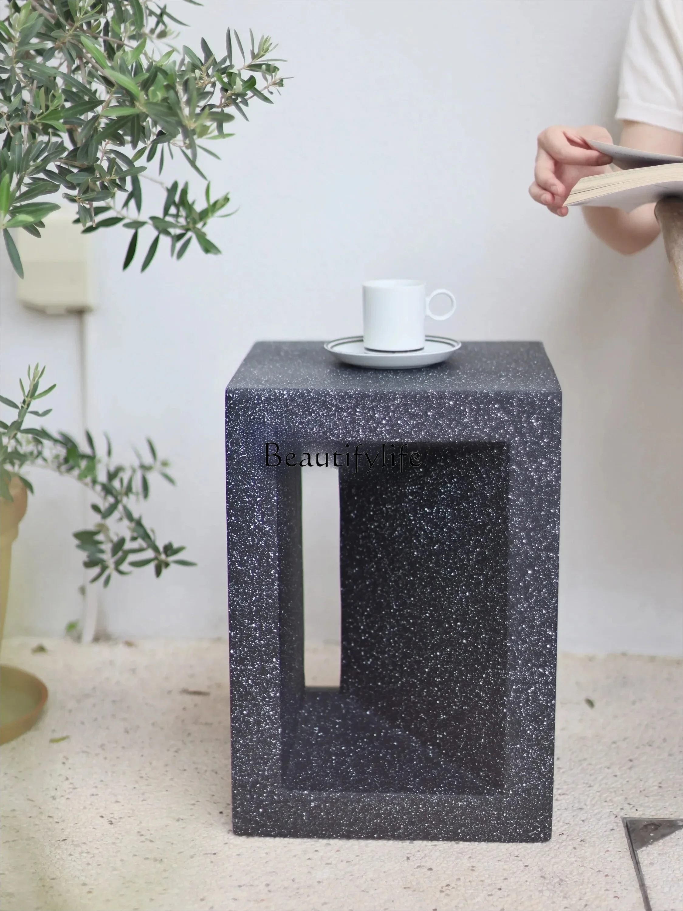 

yj15 Space Design Minimalistic Modern Black White Art Side Table Coffee Table B & B Square