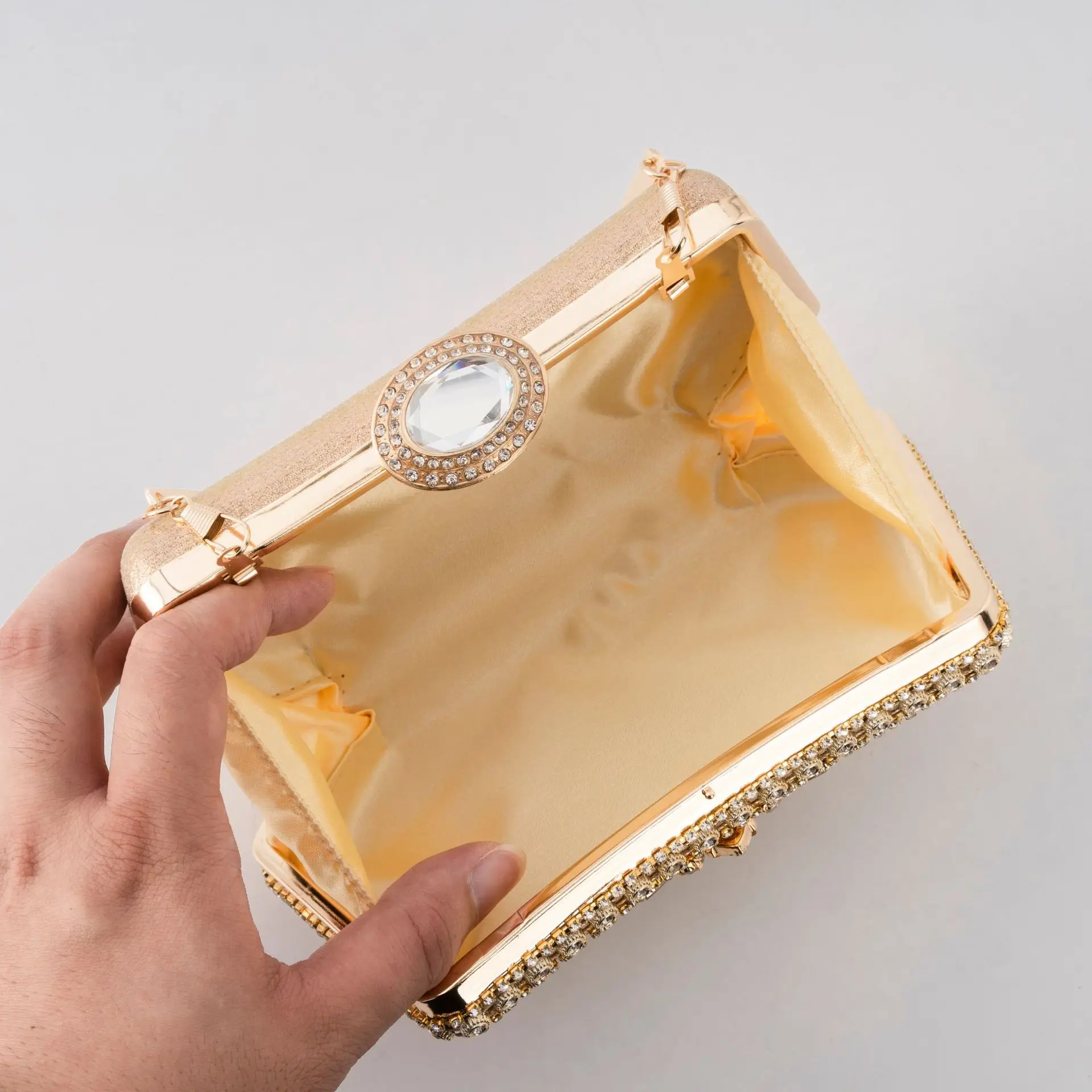 2023 New Diamond Flowers Clutch Bags Sunflowers Wedding Dinner Purse Fashion Single Wallets Gold Bags With Chain Drop Shipping