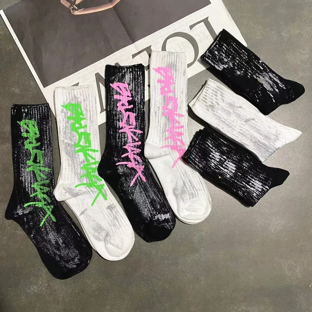 

Cute Socks For Women Men Korean Cotton Retro Distressed Paint Simple Winter Socks Japanese Casual Sports Mid-calf Women's Socks