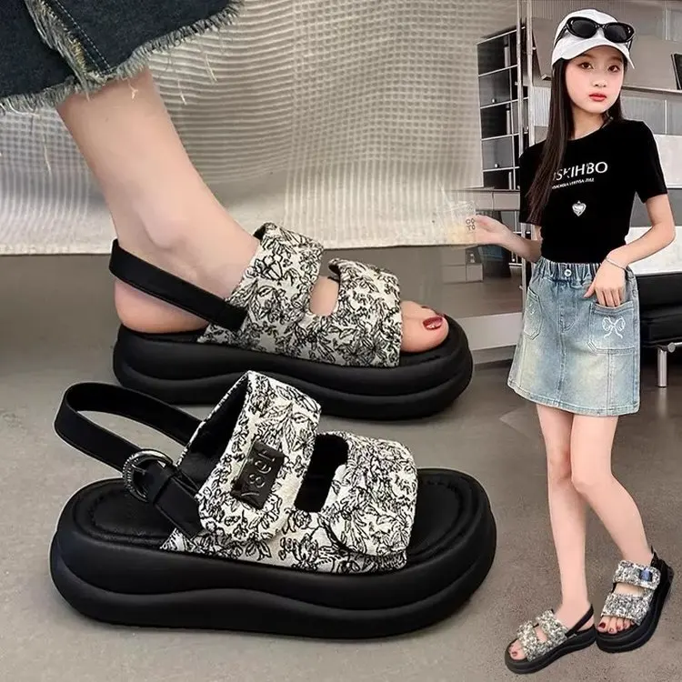 

Boys' Casual Sandals with Hook & Loop Strap 2025 New Trend Fashionable Open Toes Medium Big Kids Beach Shoes Soft Anti-skid Chic