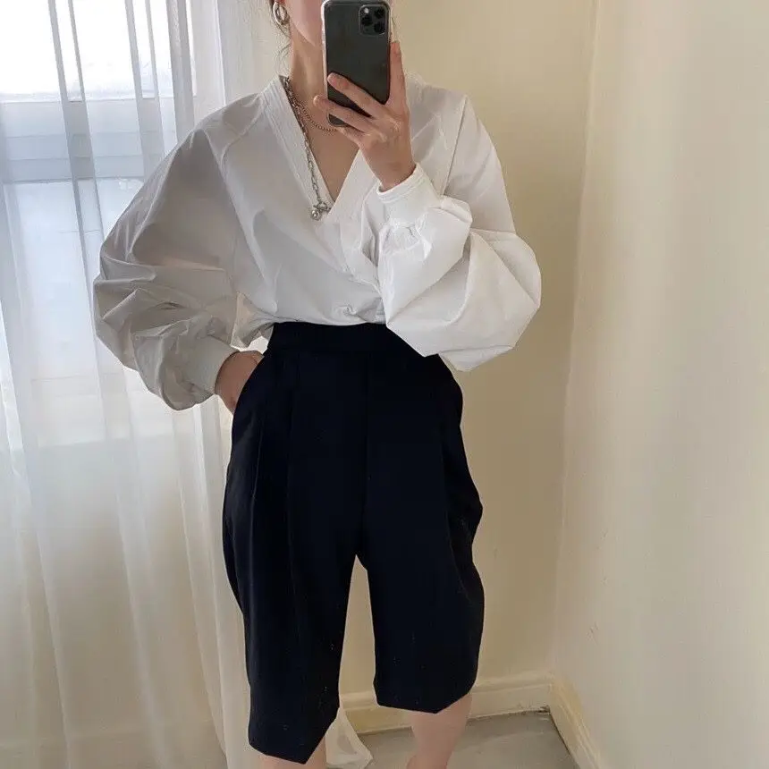 Autumn Simple Elegance V-Ne Svel Loose Pure Color Lantern Sve irt Women's Top Faion Versatile Long Sve Poly...