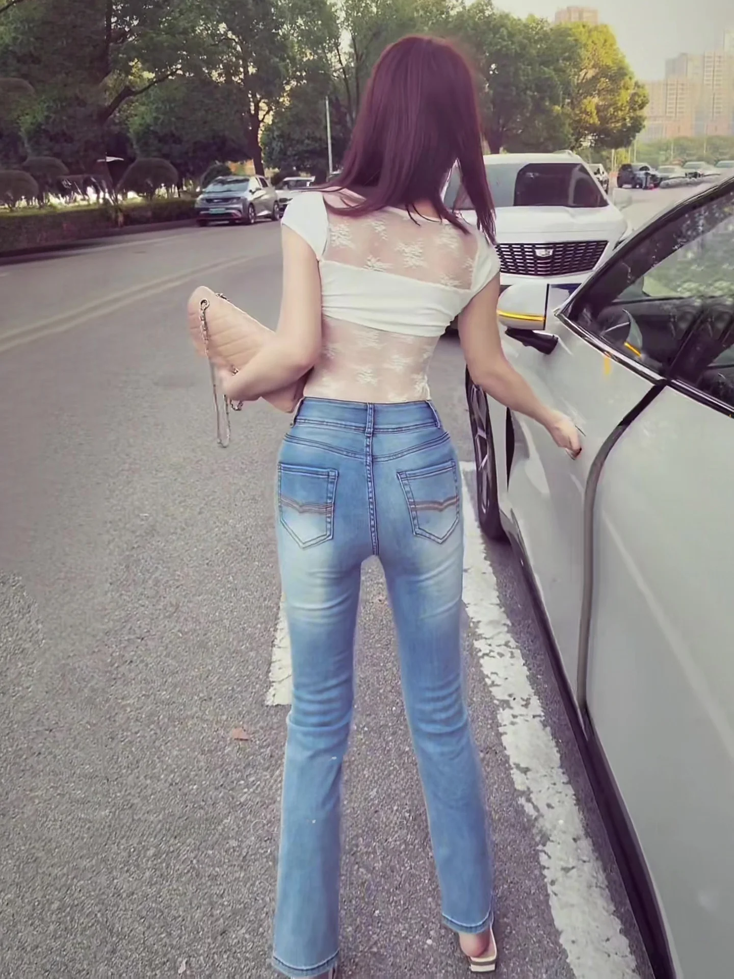 

Элегантные женские джинсы из мягкого хлопка с вышивкой, с высокой талией, прямого кроя, синие, укороченные, расклешенные, весенняя мода