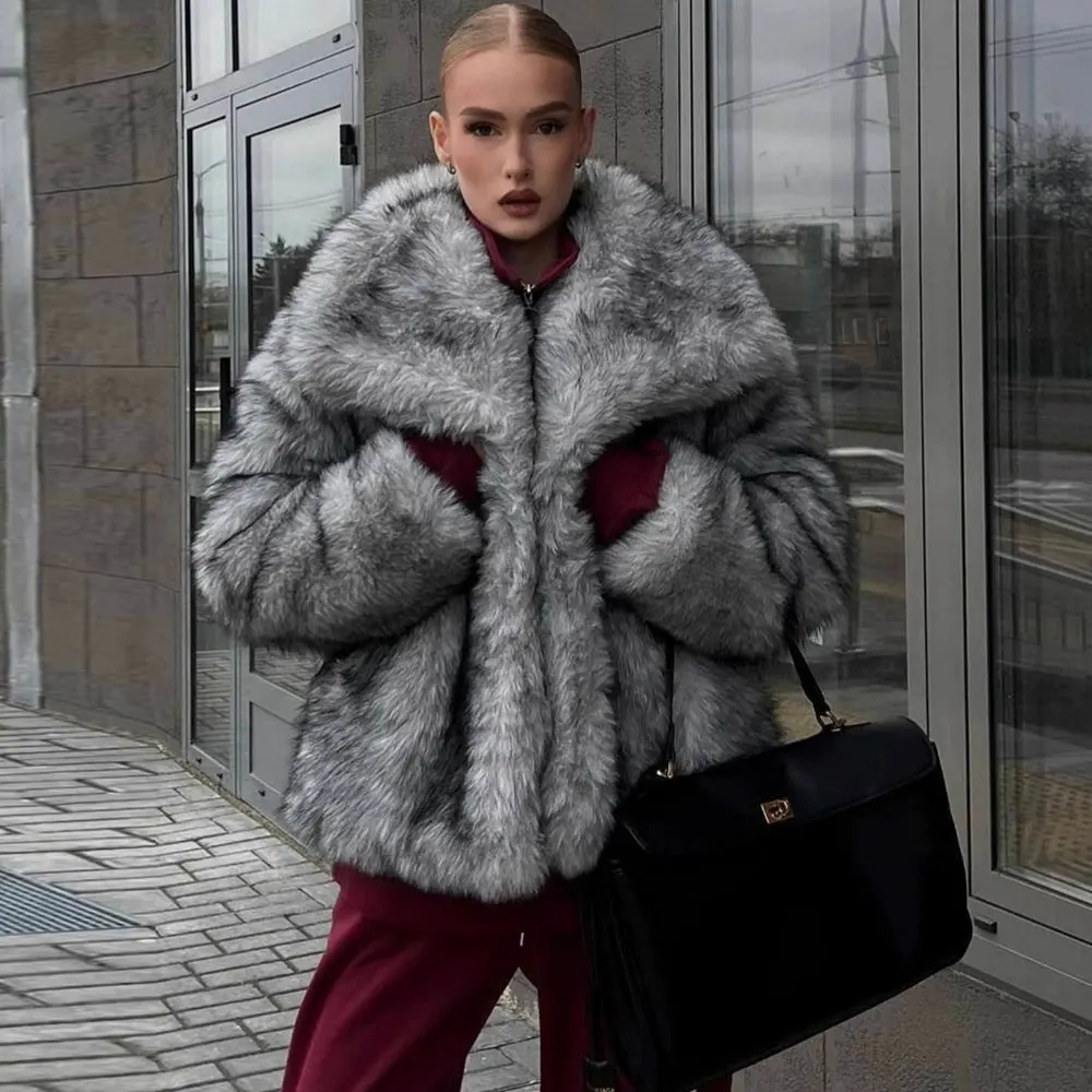 

Women's Fashion Gradient Animal Color Faux Fur Coat Plush Jacket Winter Oversized Loose Medium Length Fluffy Outerwear