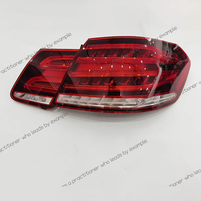 Suitable for Mercedes-Benz E-Class W212 rear tail light brake light E260 reversing light turn signal anti-collision assembly led