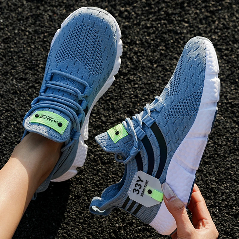 Spring New Wear Resistant Running Shoes Fashionable Trendy Elevated Flat Shoes Comfortable Soft Sports Shoes with Hollow Design