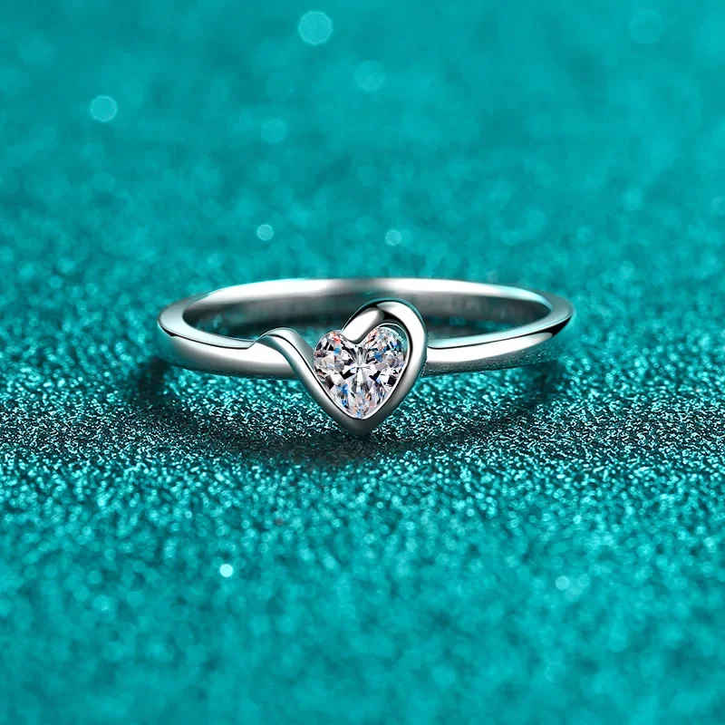 18K gold inlaid diamond moissanite ring PT950 platinum women's love irregular women's ring atmospheric daily matching style