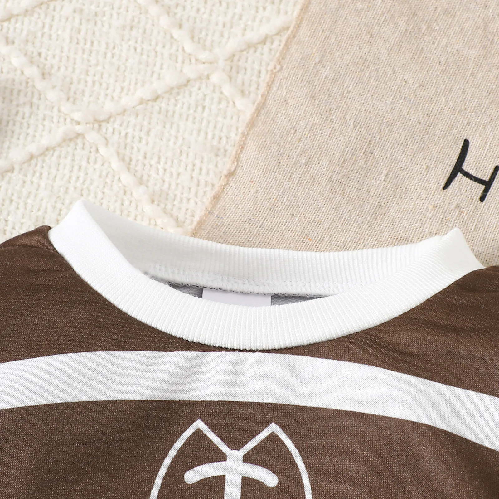 Bebê levar para casa roupas meninos conjunto confortável e respirável com rugby impresso calças de manga longa bebê menina manga longa macacão