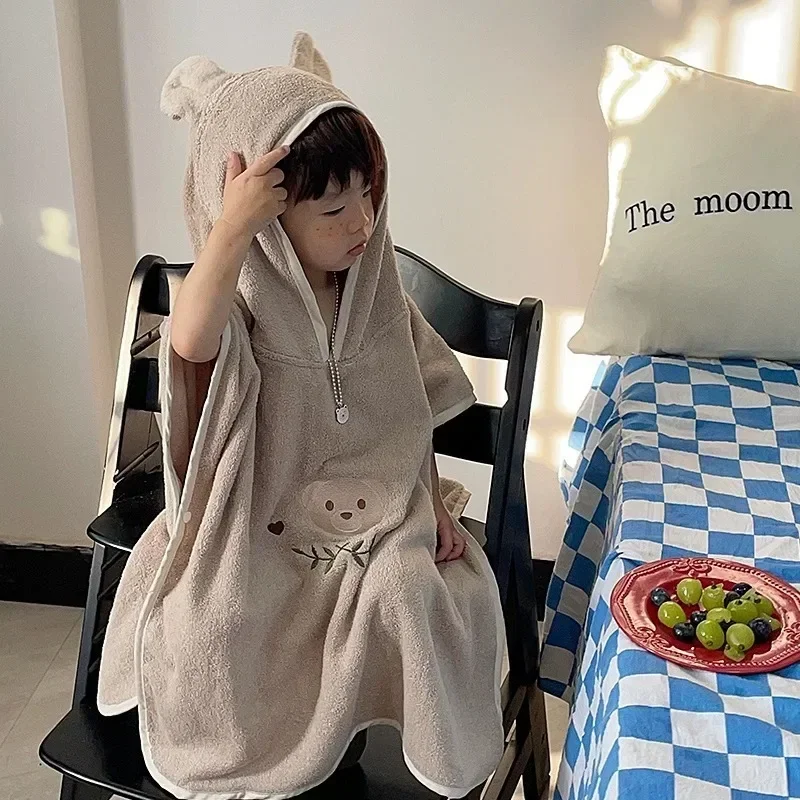 

Ins Children's Towel Cloak Cotton Pajamas Absorbent Bathrobe，Embroidery Cute Cartoon Animalsoft Home Beach Bath Towel 60*60cm