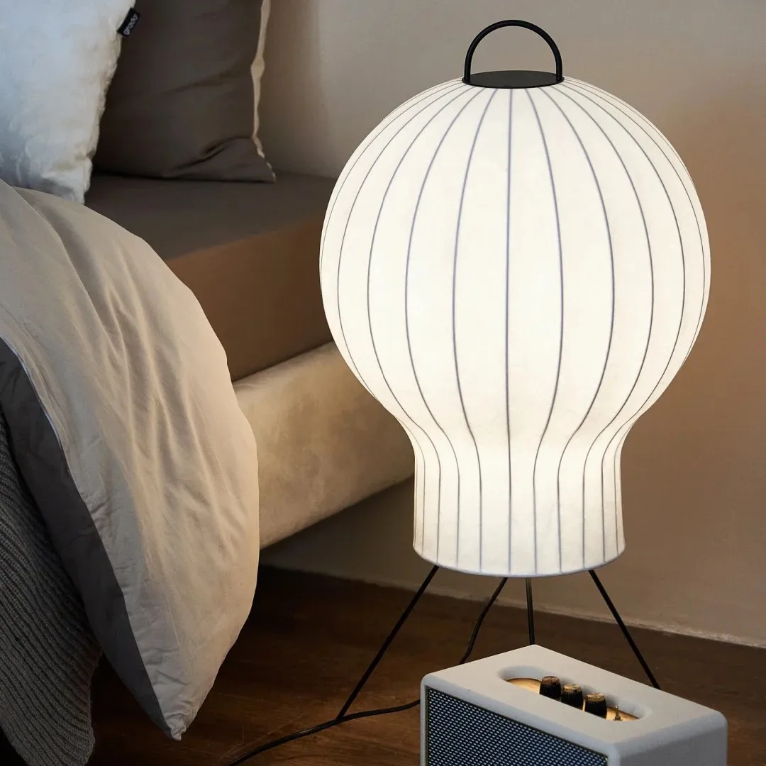 

Silk jellyfish floor lamp, living room high-end designer atmosphere bedroom decoration bedside lamp