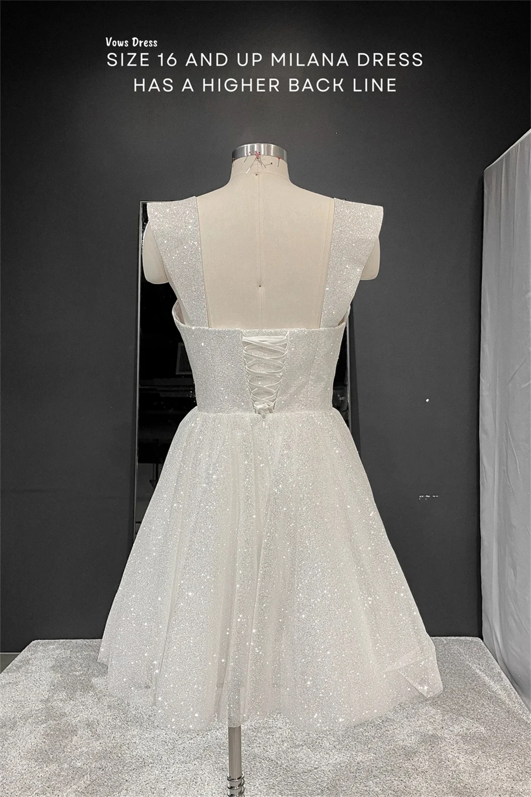 Vows Abiti su misura per eventi speciali Abiti eleganti da donna bianchi per la linea di feste di lusso Un abito da sera con spalle scoperte