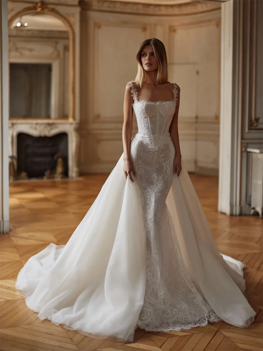 Токио Индивидуальные белые цветочные бретели Свадебные платья без рукавов с молнией сзади Свадебные платья русалки со съемным шлейфом Свадебные платья