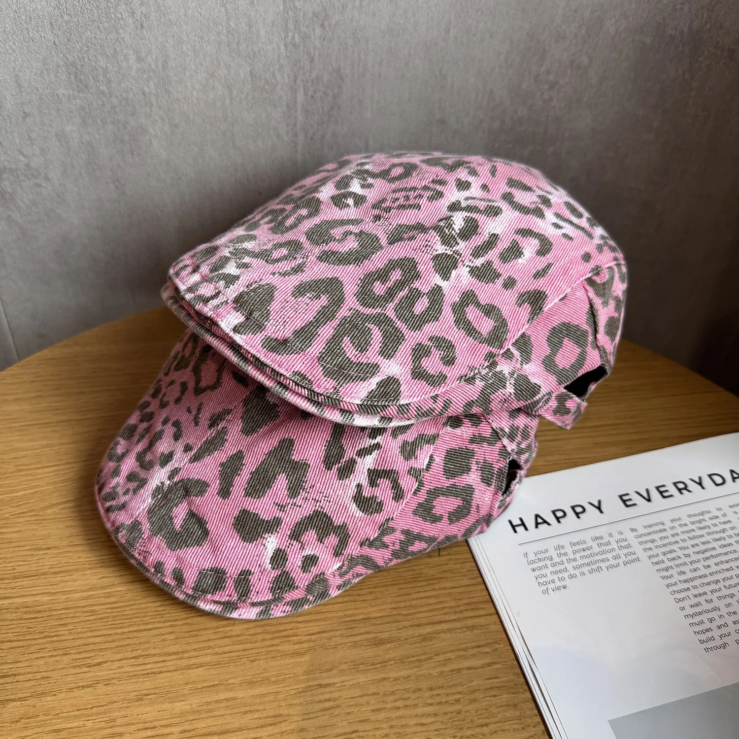 Rosafarbene Zeitungsjungenmütze mit Leopardenmuster – Baseballmütze im Baskenmütze-Stil für Damen und Herren, modische, verstellbare Entenschnabelmütze für alle Jahreszeiten