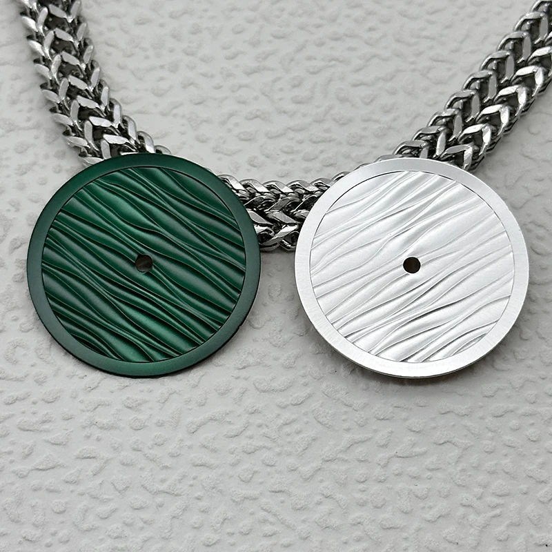 

NH35 Dial 28.5 mm Dial Compatible with SKX007 SRPD NH35 NH36 NH38 NH39 4R 7S movements Crown position 3.0 3.8 4.1 Dial