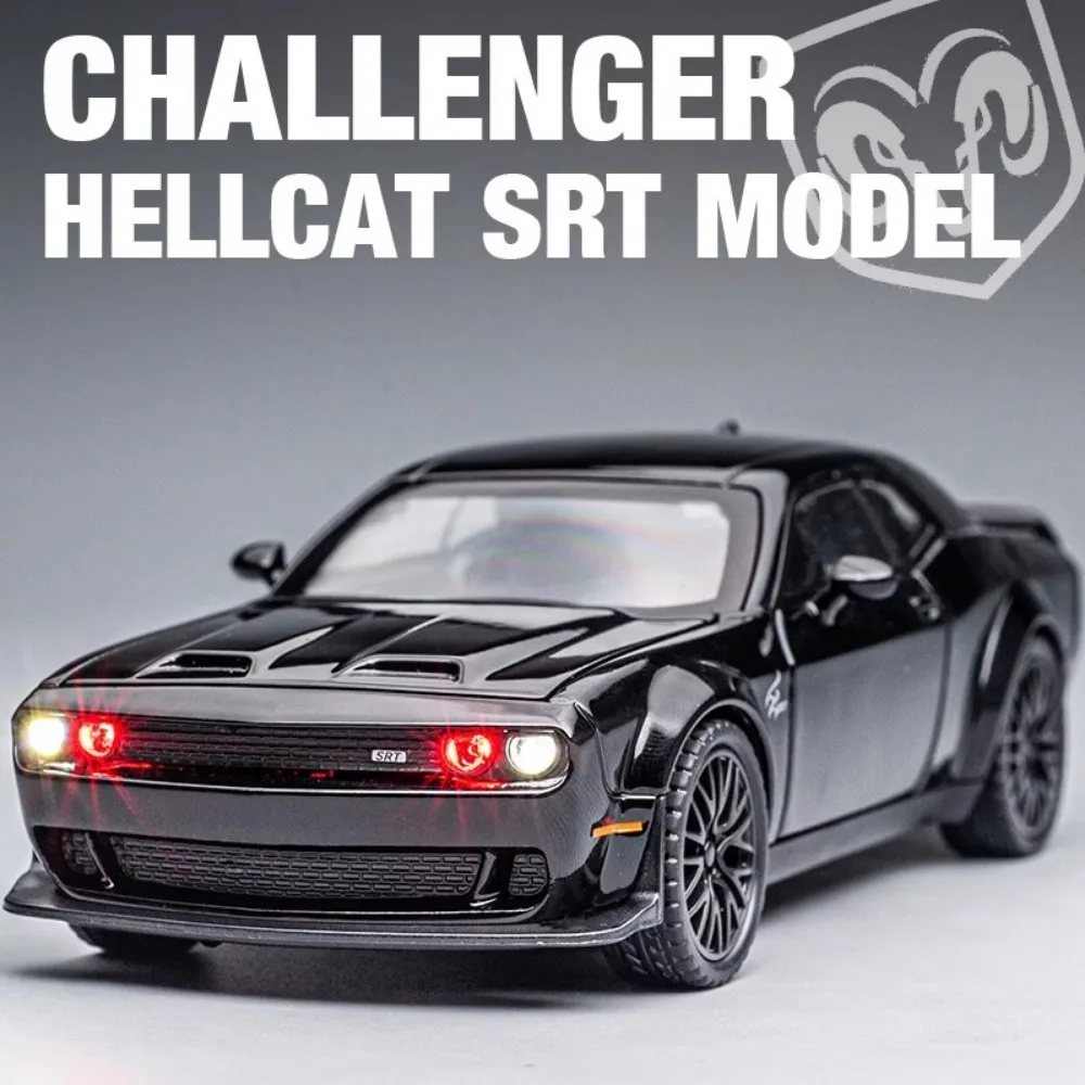 1:32 Scale Challenger Hellcat Toy Car Model Diecast Metel Pull Back Muscle Cars Models Sound Light Collection Gifts for Kids