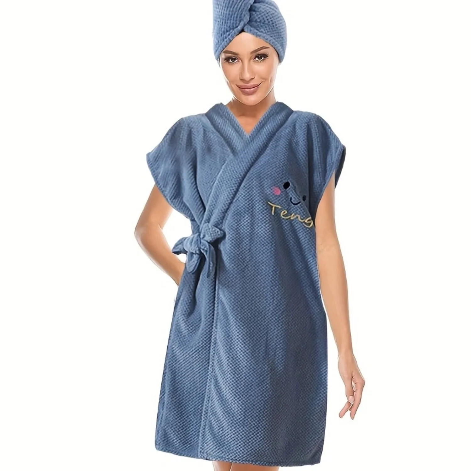 

Wearable Bath Towel Wrap with Smiling Face Pattern, Quick-Drying Robe - Contemporary Bathroom Supplies