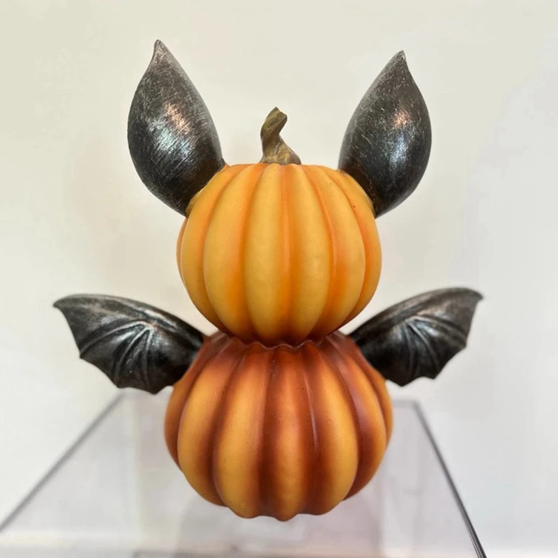 Halloween Scary Bat Pumpkin Ornaments Pumpkin Shaped Home Decoration Resin Cute Bat Decoration