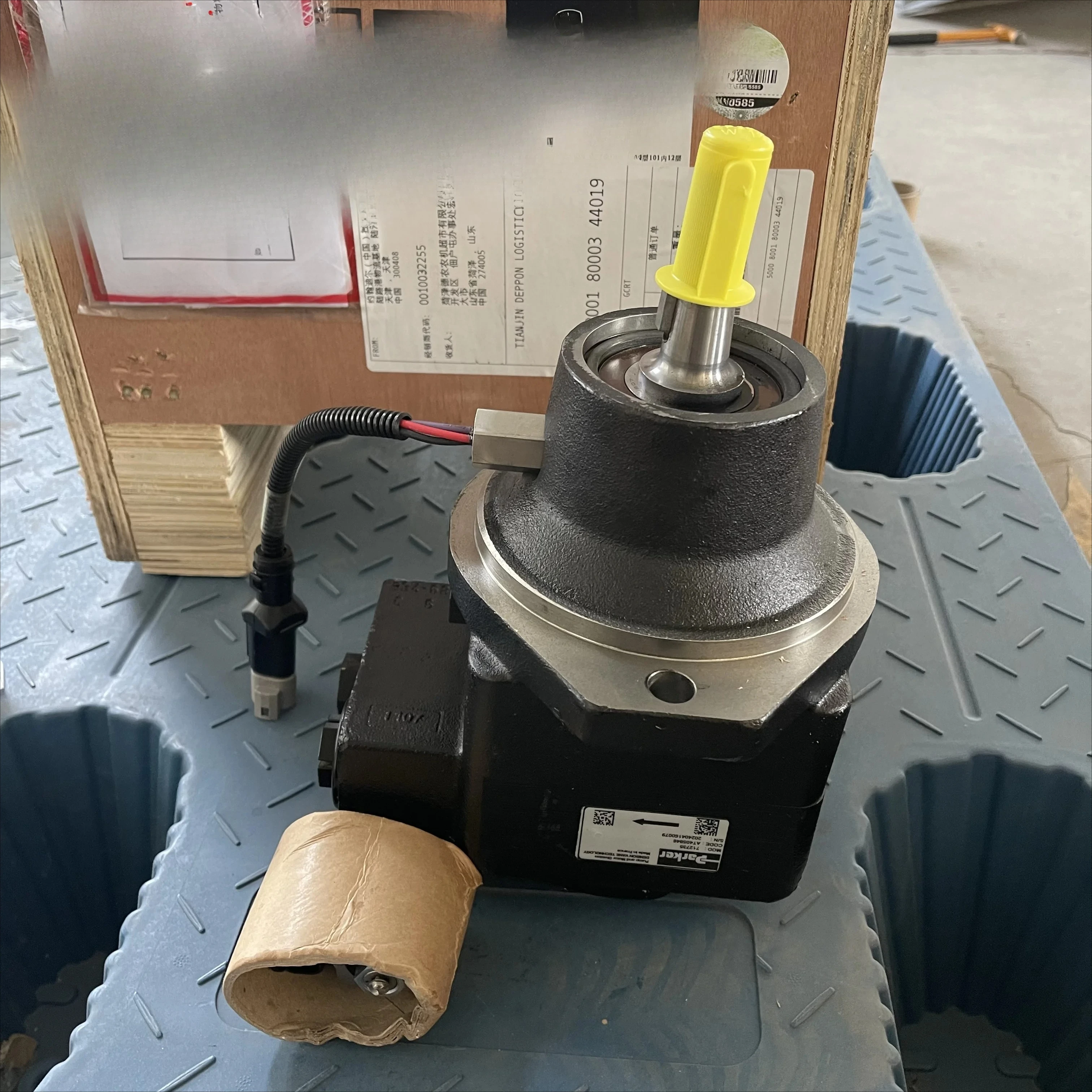 أجزاء الحفارة محرك المروحة الهيدروليكية AT405846 مناسب لـ J D