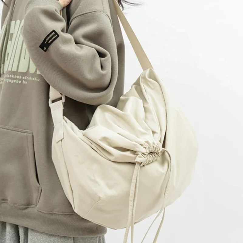

2025 New Korean Style Drawstring Crossbody Bags Simple Commuting Shoulder Bag Harajuku High Street Basic Classical Travel Bag