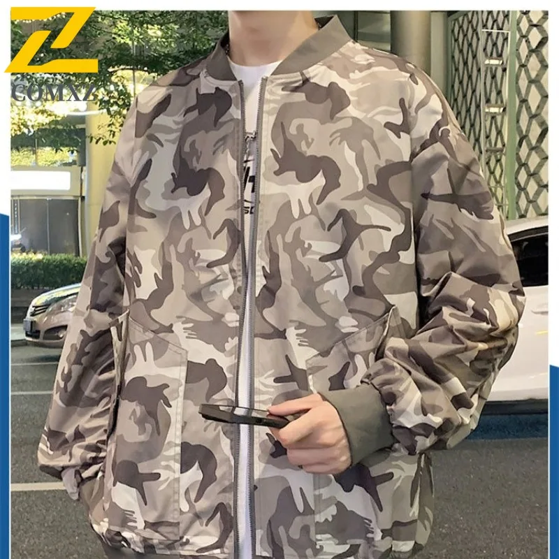 

COMXZ Men Camo Jacket Classic Baseball Collar Outdoor Hunting Lightweight Coat Street Fashion Windproof Autumn Motorcycle Coat