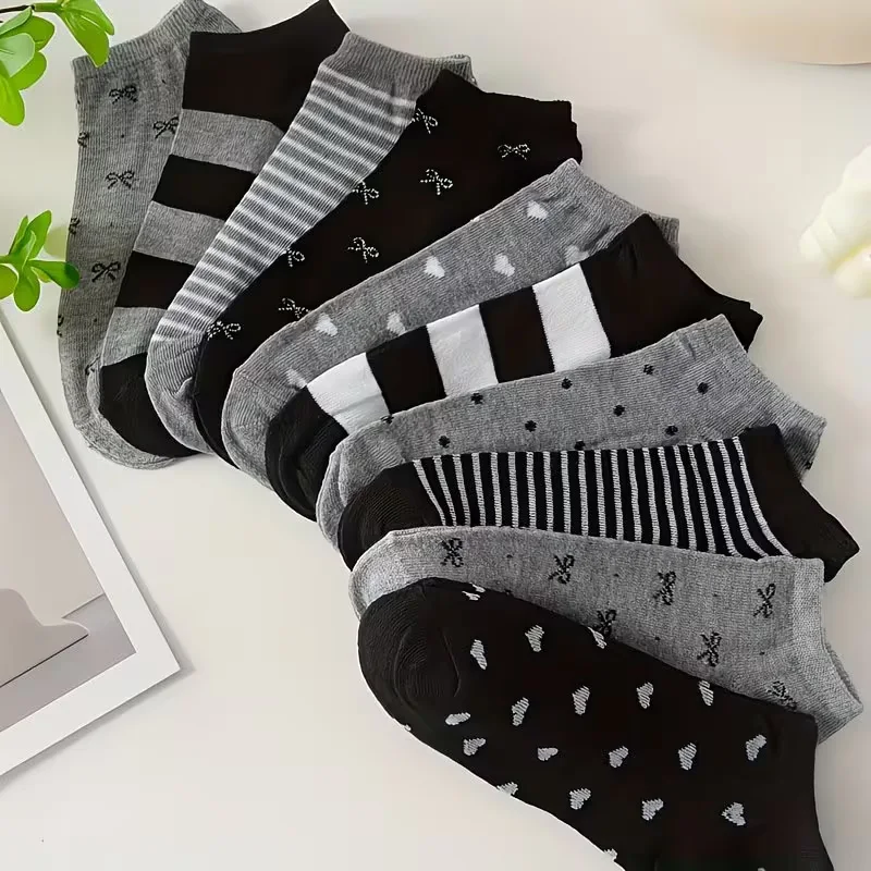 5 Pairs of Black Gray Ankle Socks with Mixed Pattern Design Soft Comfortable Casual for Daily Wear in Spring and Summer