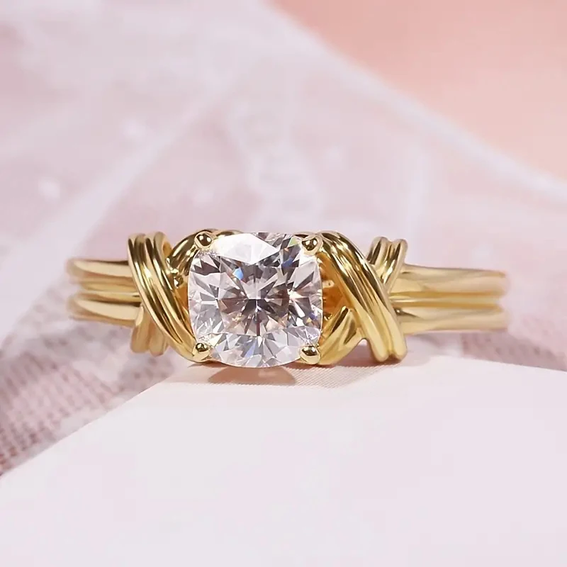 Huitan Newly Designed Cross Rings with Round/Cushion Cubic Zirconia Fashion Contracted Wedding Party Female Gold Color Jewelry