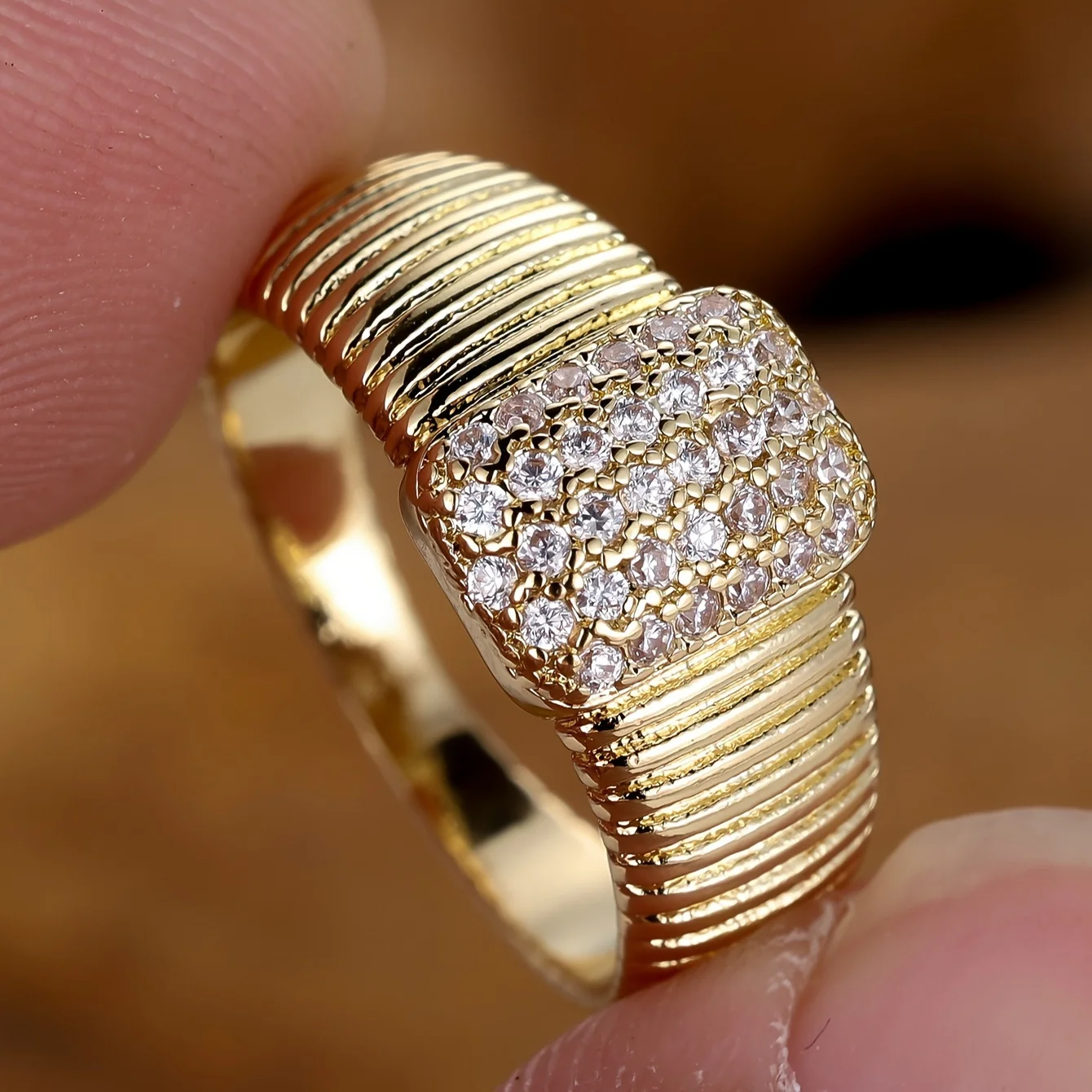 1pc Luxury Sparkling Synthetic Oxide Ring Proposal Engagement Promise Ring Anniversary Ring Party Fine Jewelry Gift Father's Day Gift Valentine's Day Gift