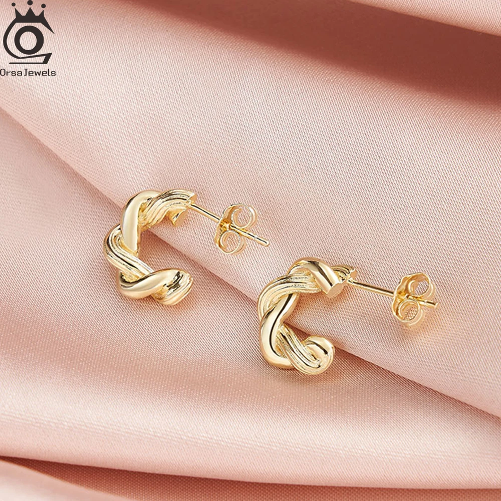 

ORSA JEWELS Twisted Piercing Cartilage Earrings Creative Design 925 Sterling Silver C-shaped Earrings Jewelry Ear Stud GAE05
