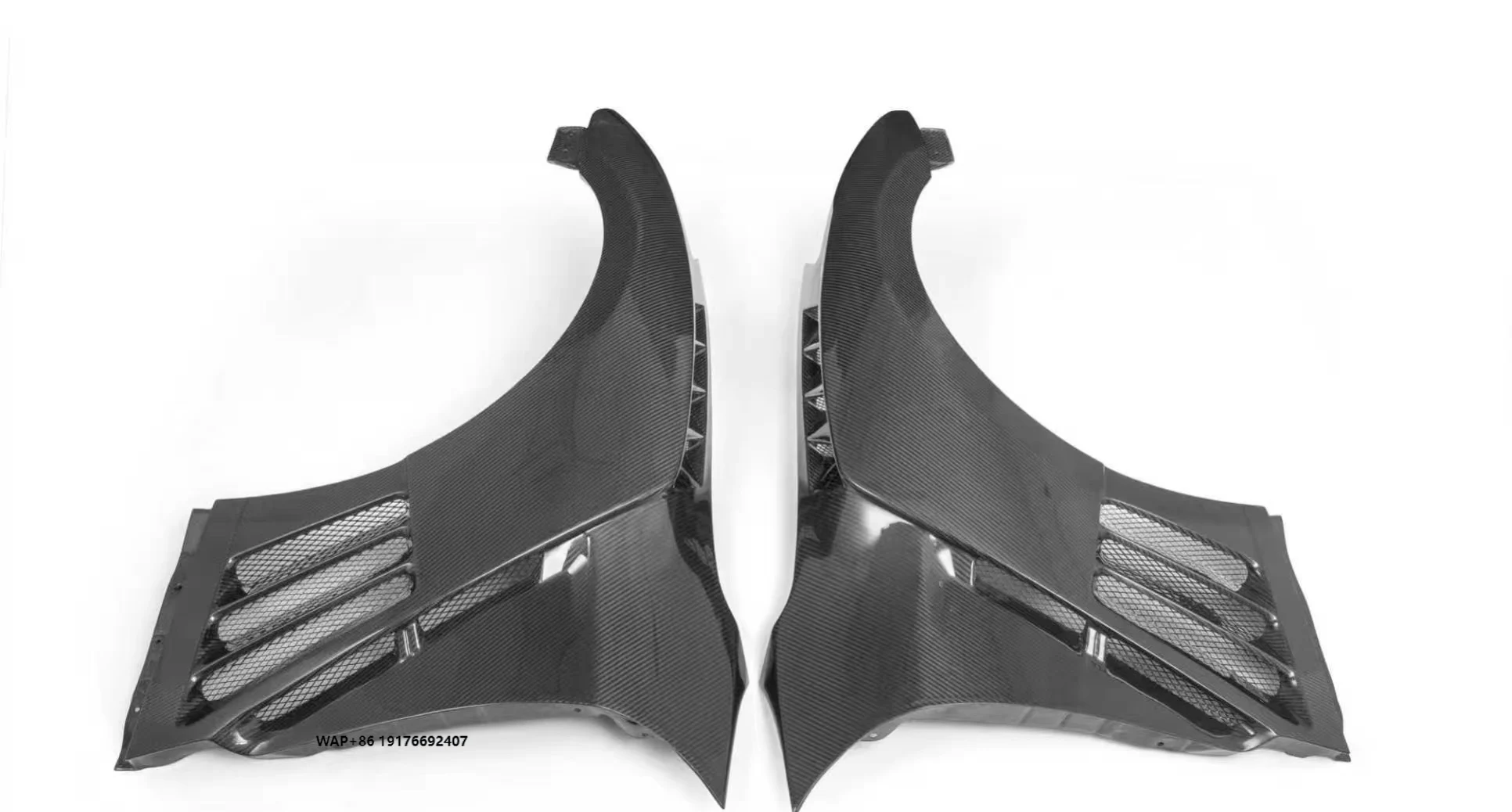 

Переднее крыло CMST Style из сухого карбона для GTR R35 2008-2019