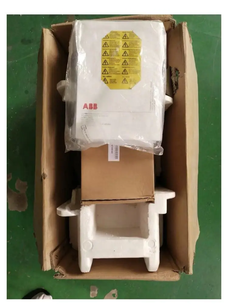 Second-hand    ACS800-01-0040-3+P901   inverter   test  OK     Fast Shipping