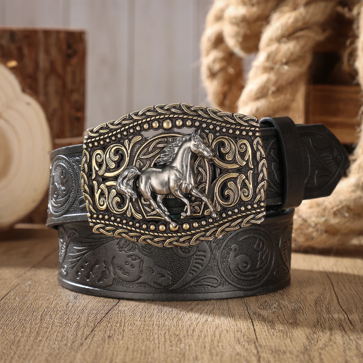 Ein PU-Gürtel für Damen und Herren, der den Stil von Western-Denim und Retro vereint, ist perfekt für alltägliche Freizeitausflüge. – Detail 3