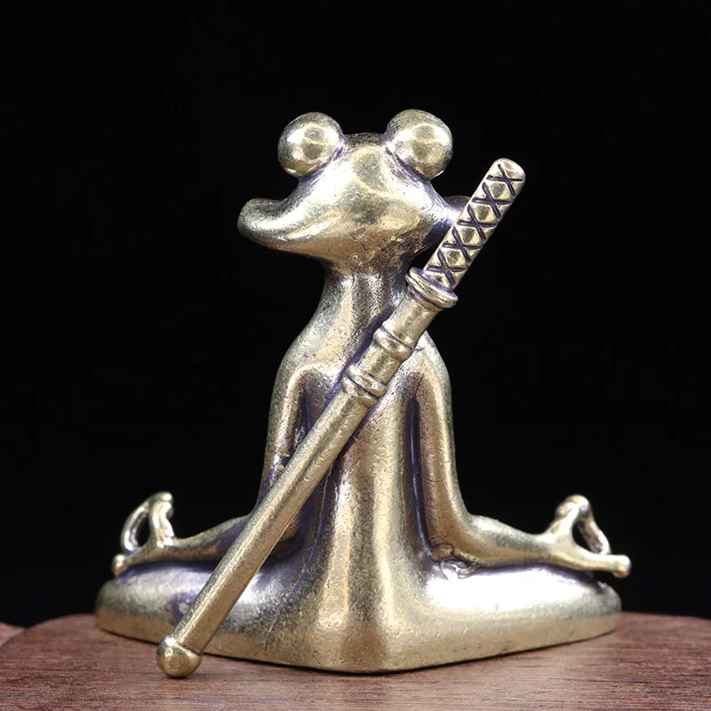 Retro Brass Master Frog Carrying A Sword Small Statue Lucky Desktop Ornament Animal Figurines Home Decoration Accessories Gifts