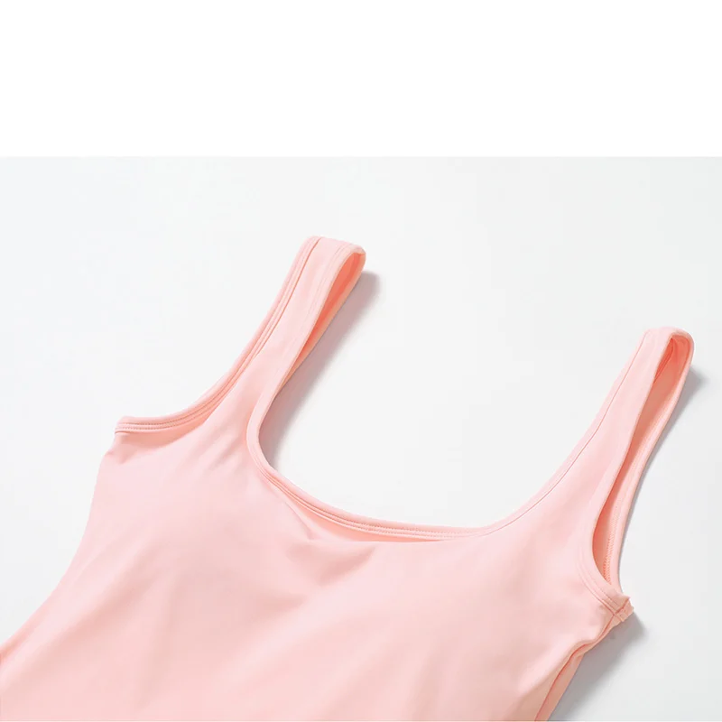 فساتين جولف رياضية صغيرة ملابس رياضية نشطة 2025 وسادة تجريب تنس اليوغا مجموعة فستان مدمج للتمرين