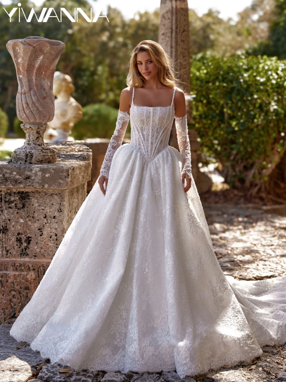 

Glitter Beaded Lace A-line Long Wedding Dress Square Neck Thin Straps Bridal Gown Customized Charming Dresses For Bride