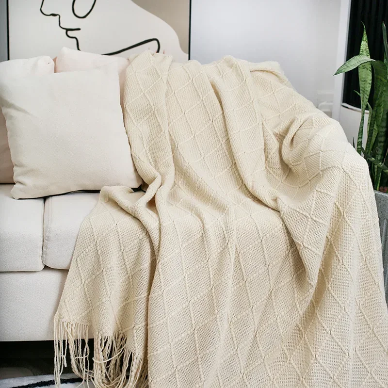 Nordic Knitted TV Blankets Bed End Decor Drop Ship Shawl Sofa Blanket with Tassels Scarf Sofa Emulation Fleece Throw Blanket