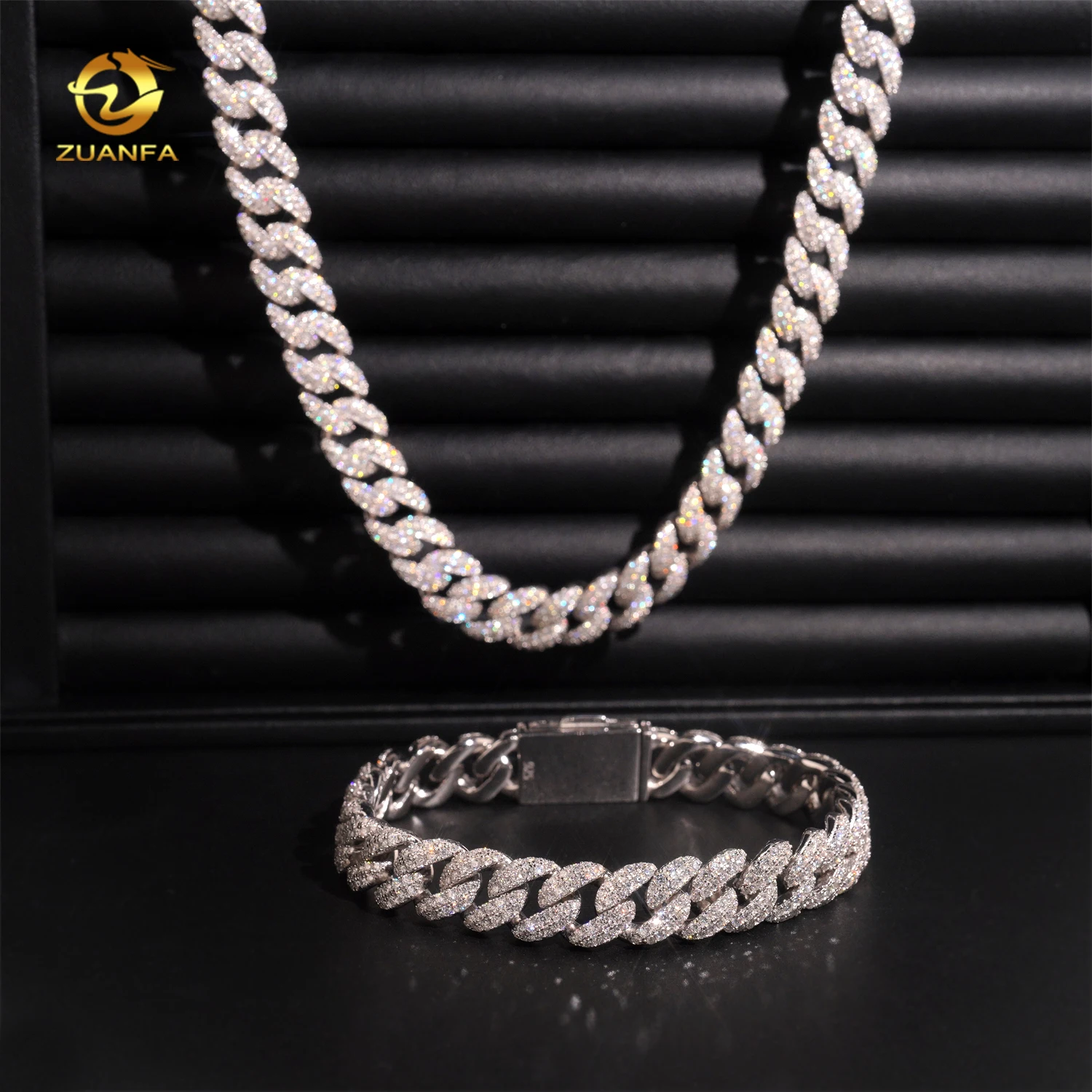 인기 상품: 달 모양의 힙합 주얼리, 12mm 실버 9 - Cuban Link Chain 12Mm 리뷰 및 가격