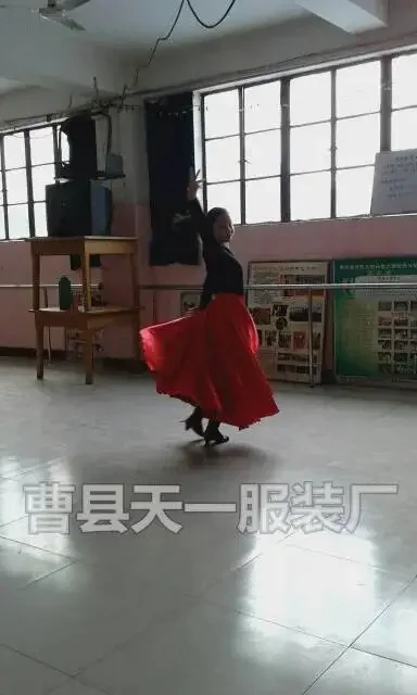 Vestido de seda satinada para mujer, Ropa de baile de rendimiento, falda de Flamenco español con lazo de gancho, rojo y negro, talla grande