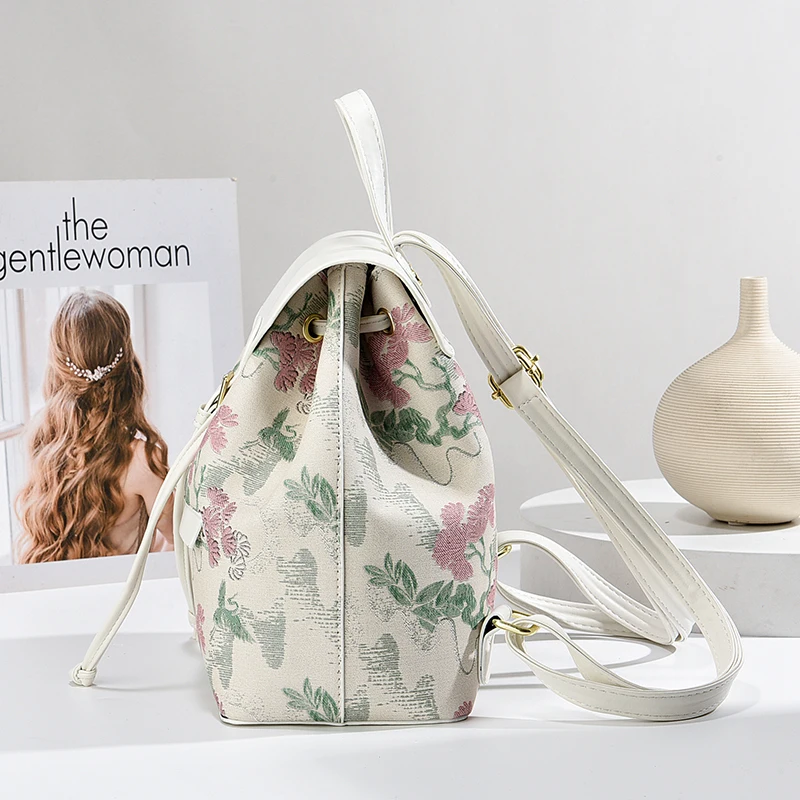 Stylish elegant and gentle printed women\'s backpack, the texture of foreign style cross-body bag