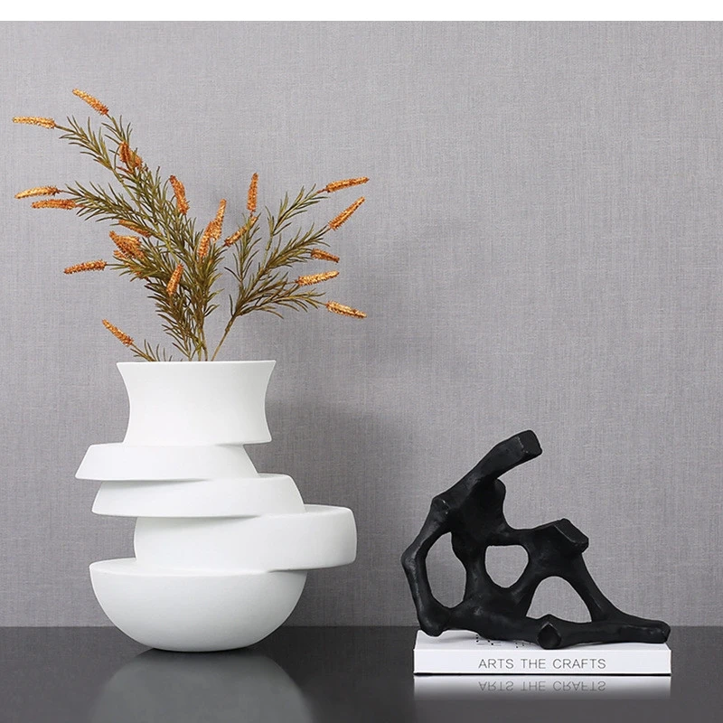 Minimalist, Layered Abstract Geometric Vase, Black and White Resin Modern Art Decoration, Living Room Flower Arrangement