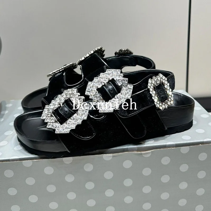 Summer New Flat Bottom Elevated Crystal Buckle Decorative Sandals for Women\'s Casual Open Toe Fashion Velvet Slippers 2024